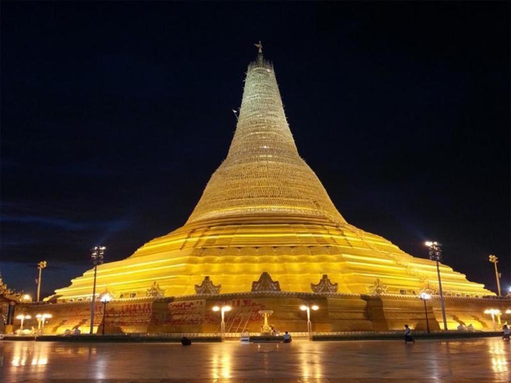 Star World Hotel Naypyidaw Zewnętrze zdjęcie