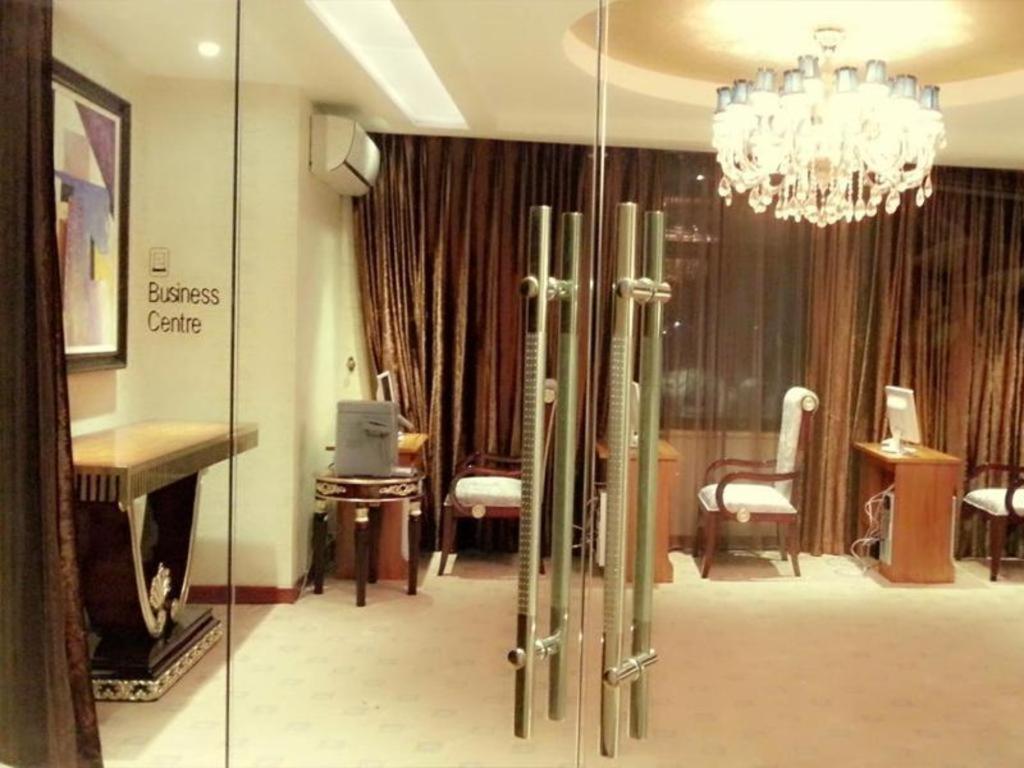 Star World Hotel Naypyidaw Zewnętrze zdjęcie
