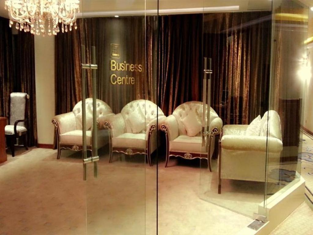 Star World Hotel Naypyidaw Zewnętrze zdjęcie